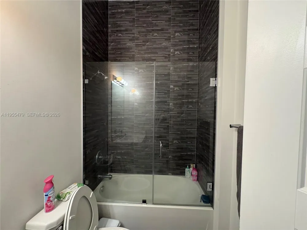 15062 SW 177th Ter Miami, FL 33187