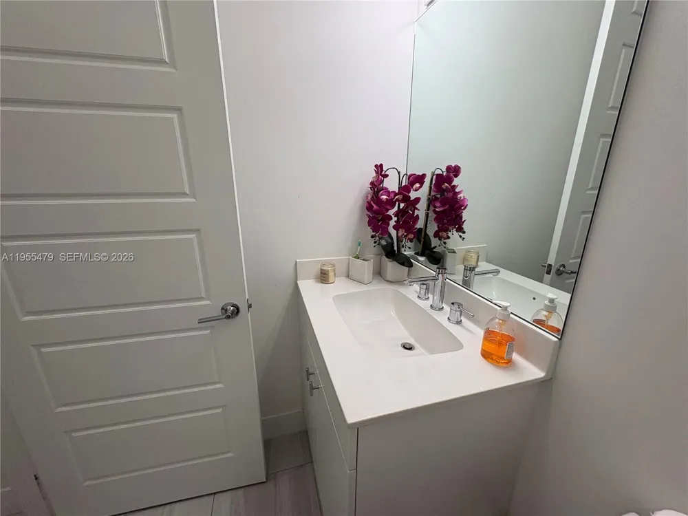 15062 SW 177th Ter Miami, FL 33187