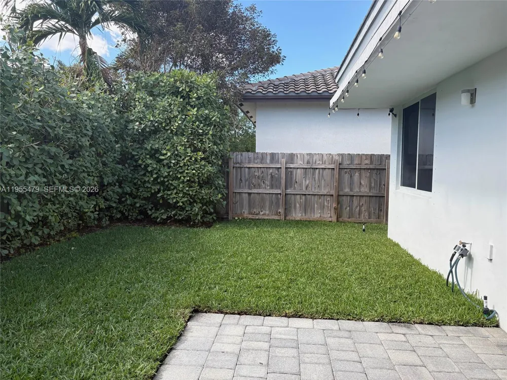 15062 SW 177th Ter Miami, FL 33187