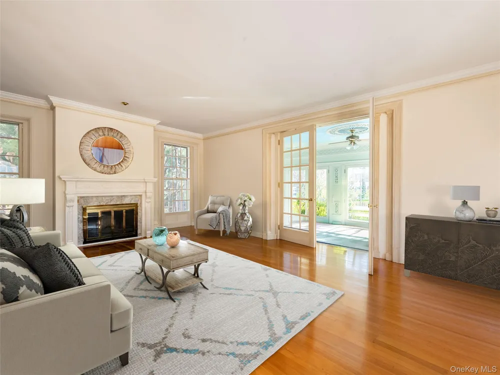 64 Plandome Court Manhasset, NY 11030