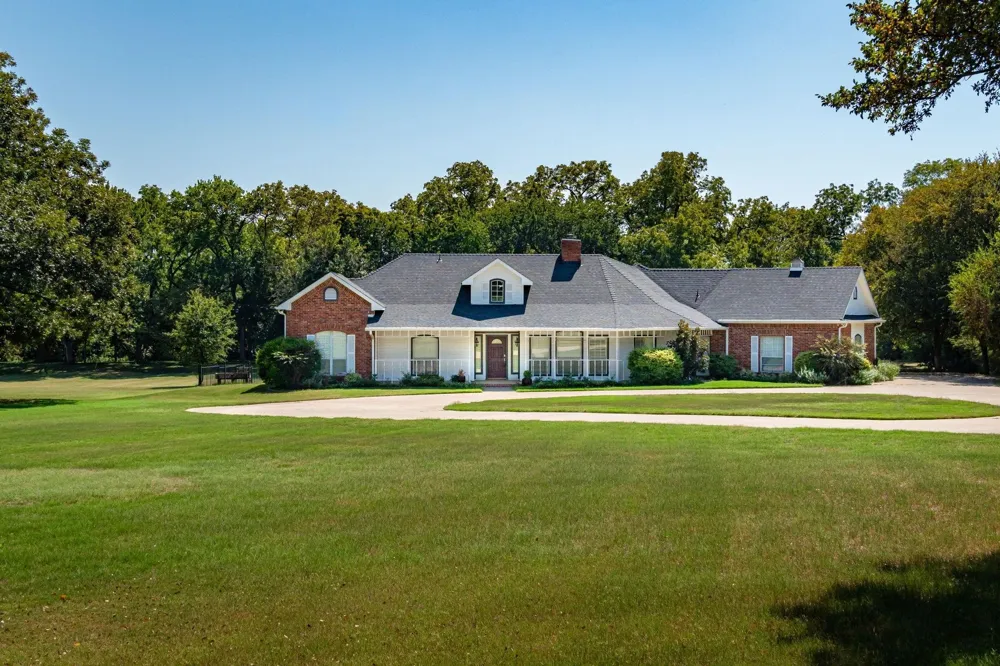 1380 Meandro Ria Lane