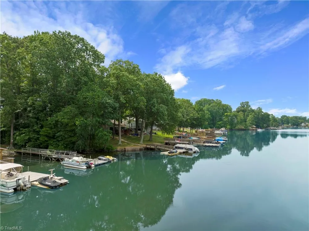 1349 Hickory Point Drive Lexington, NC 27292