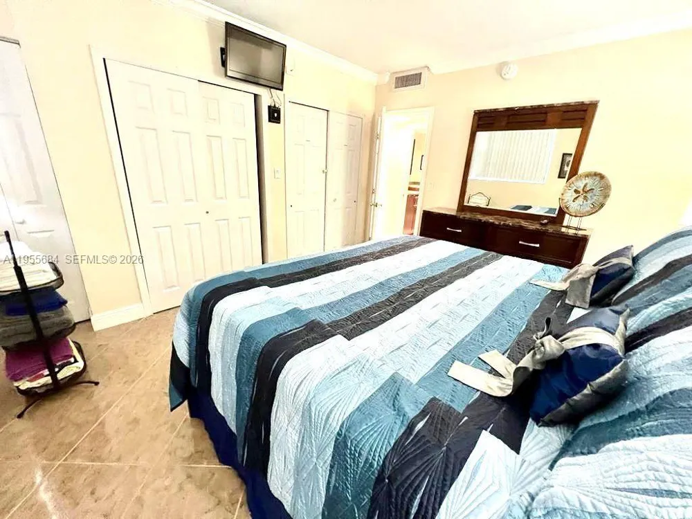 3801 S Ocean Dr #2C Hollywood, FL 33019