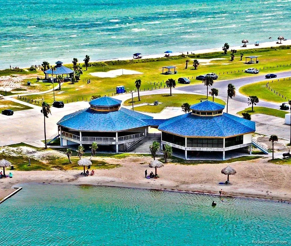 160 Lago Vista Drive Rockport, TX 78382