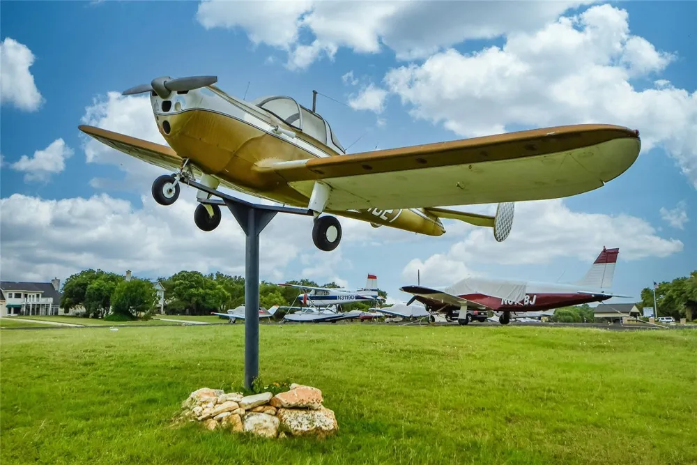 220 Sailmaster Street #A Lakeway, TX 78734