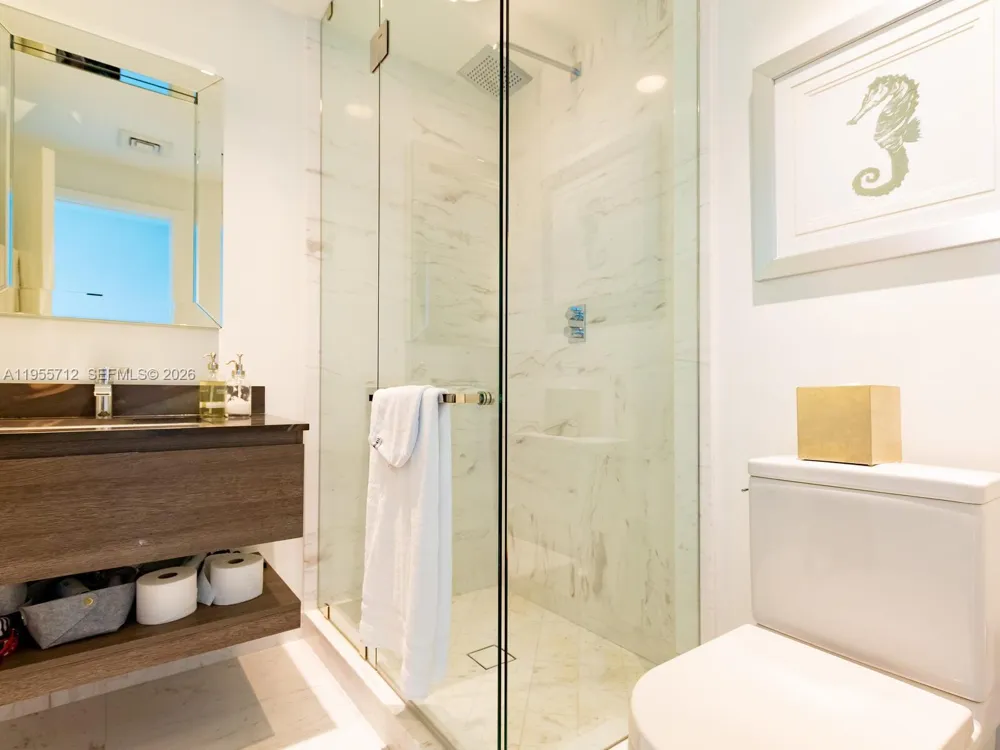 360 Ocean Dr #606S Key Biscayne, FL 33149