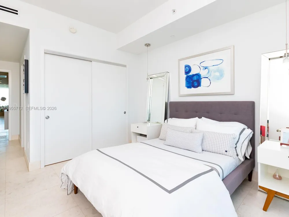 360 Ocean Dr #606S Key Biscayne, FL 33149