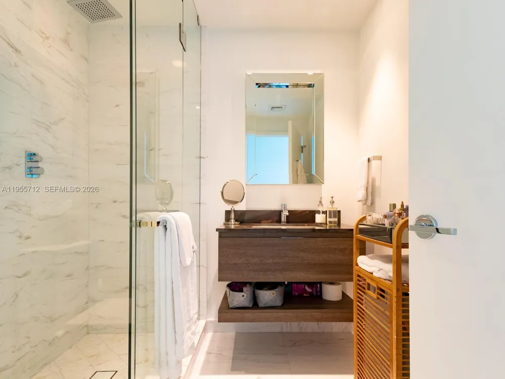 360 Ocean Dr #606S Key Biscayne, FL 33149