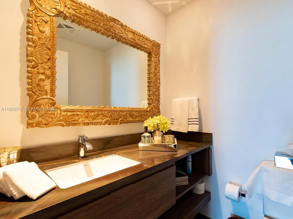 360 Ocean Dr #606S Key Biscayne, FL 33149