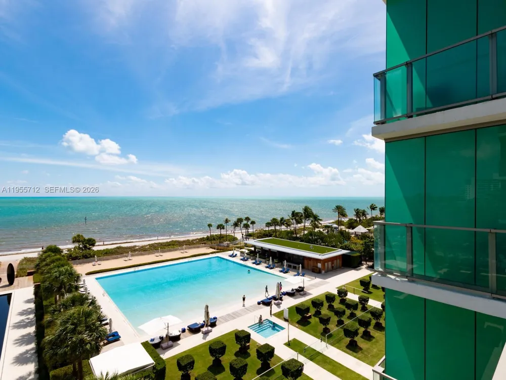 360 Ocean Dr #606S Key Biscayne, FL 33149