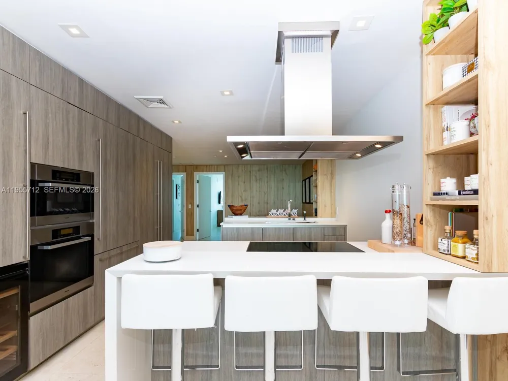 360 Ocean Dr #606S Key Biscayne, FL 33149