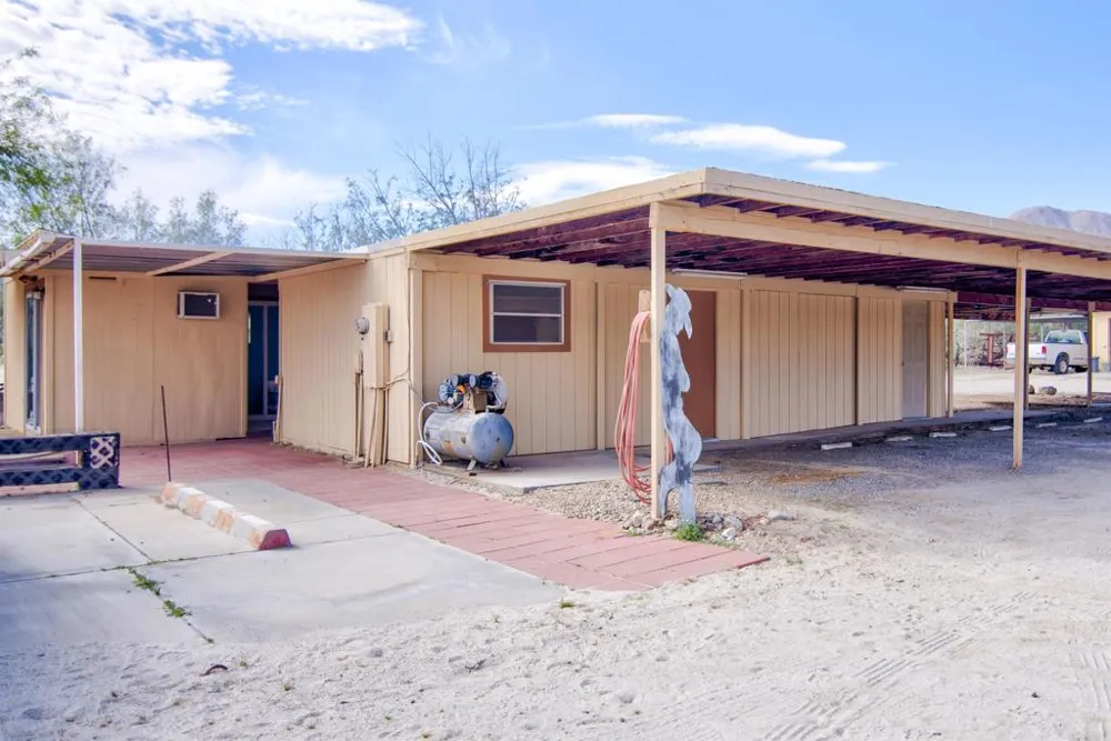 6226 Split Mountain Road Borrego Springs, CA 92004