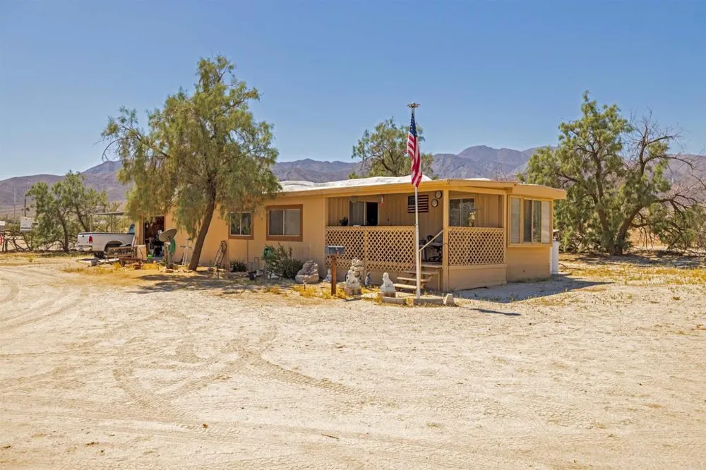 6226 Split Mountain Road Borrego Springs, CA 92004