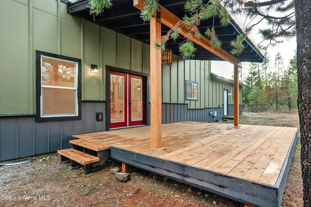 81 Angelina Priest River, ID 83856
