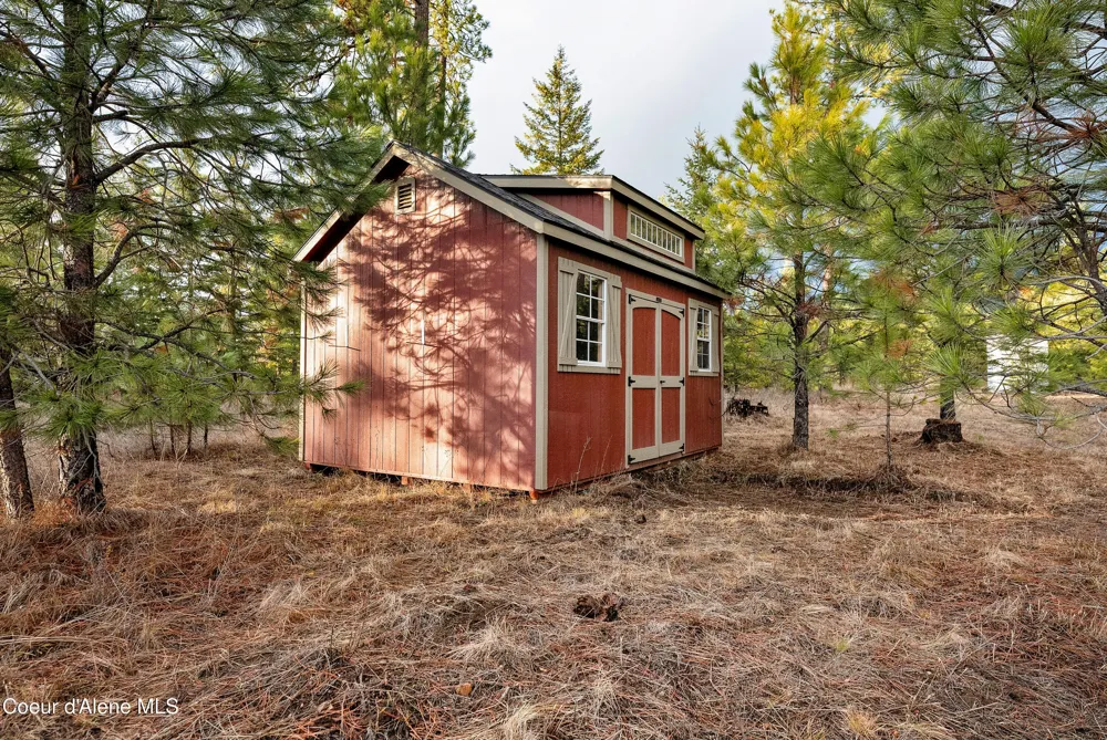 81 Angelina Priest River, ID 83856
