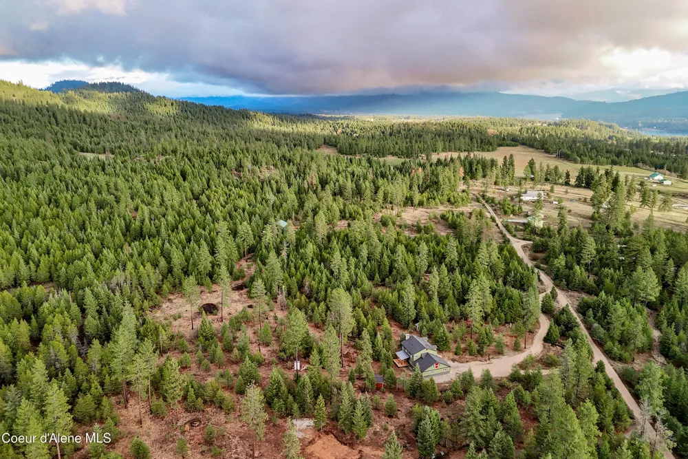 81 Angelina Priest River, ID 83856