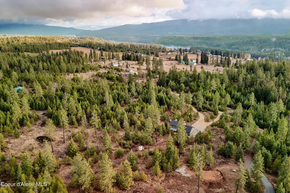 81 Angelina Priest River, ID 83856