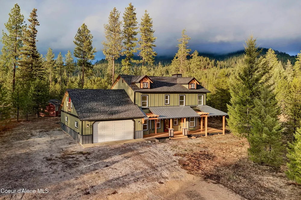 81 Angelina Priest River, ID 83856