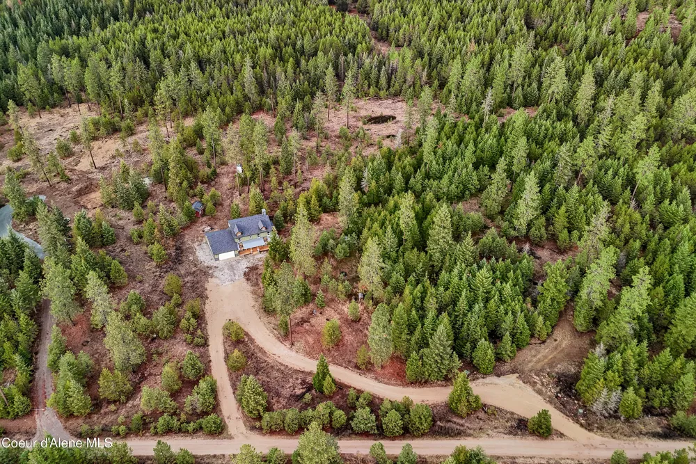81 Angelina Priest River, ID 83856