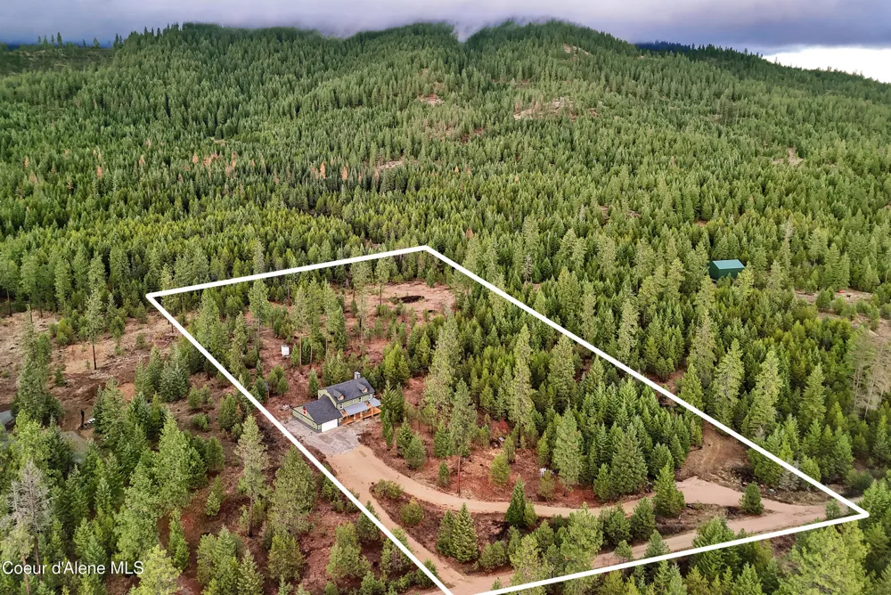 81 Angelina Priest River, ID 83856