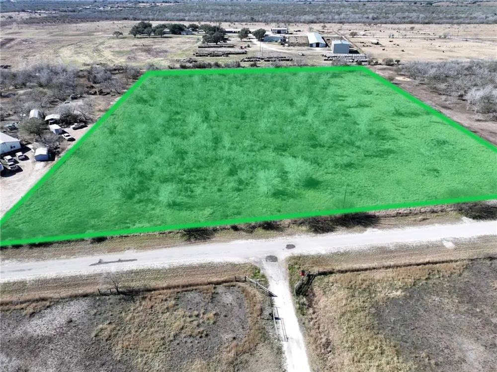 219 Nopal Drive Beeville, TX 78102