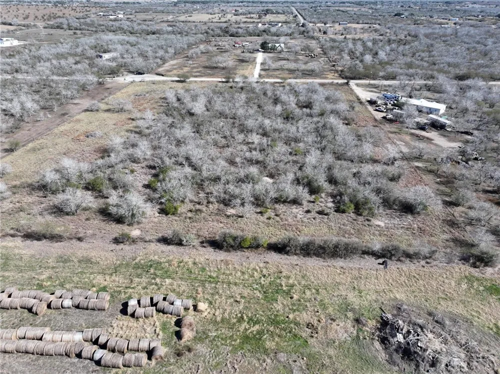 219 Nopal Drive Beeville, TX 78102