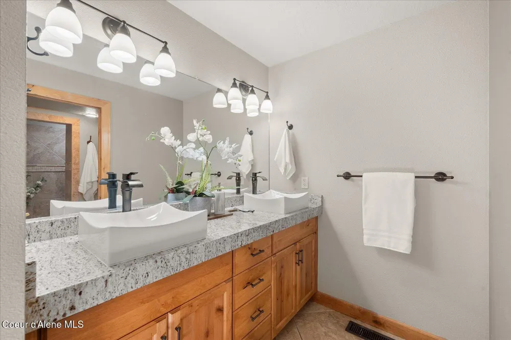1665 E Club Lane Hayden Lake, ID 83835