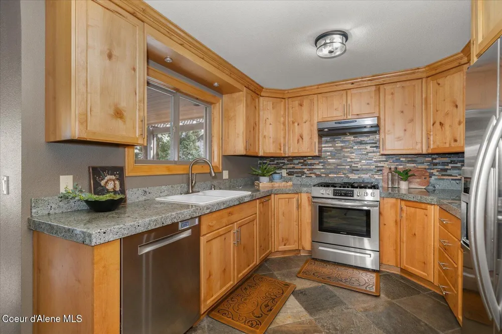 1665 E Club Lane Hayden Lake, ID 83835