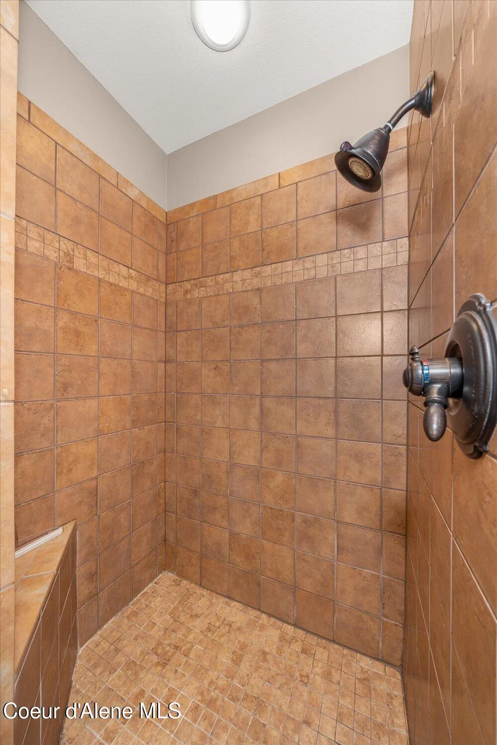 1665 E Club Lane Hayden Lake, ID 83835