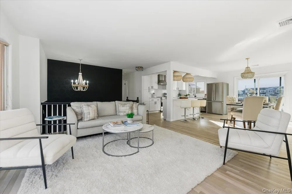 230 Sequams Lane Center West Islip, NY 11795