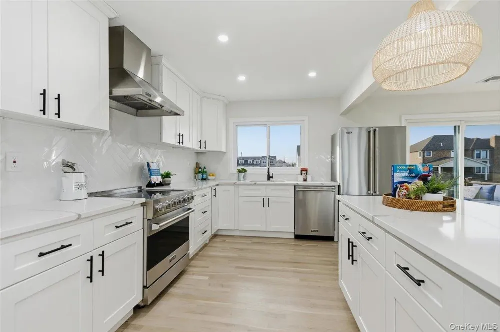 230 Sequams Lane Center West Islip, NY 11795