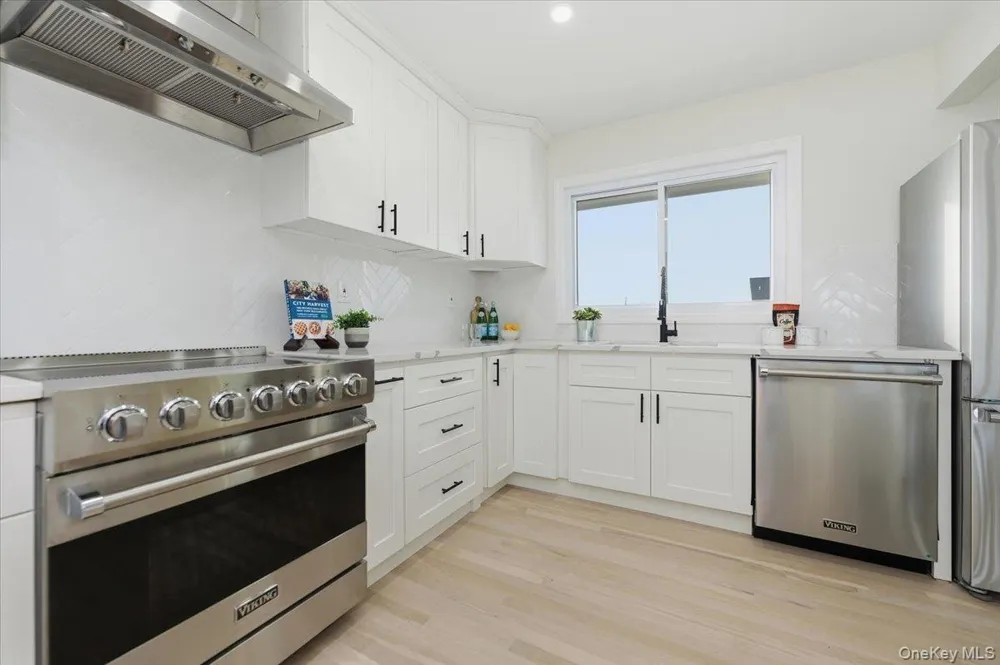 230 Sequams Lane Center West Islip, NY 11795