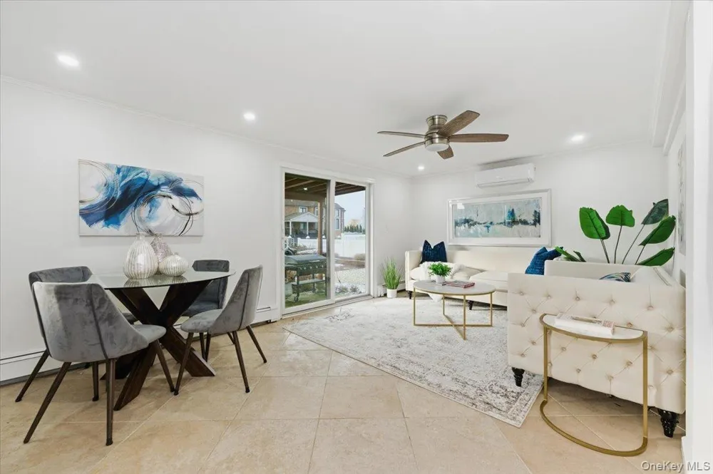 230 Sequams Lane Center West Islip, NY 11795