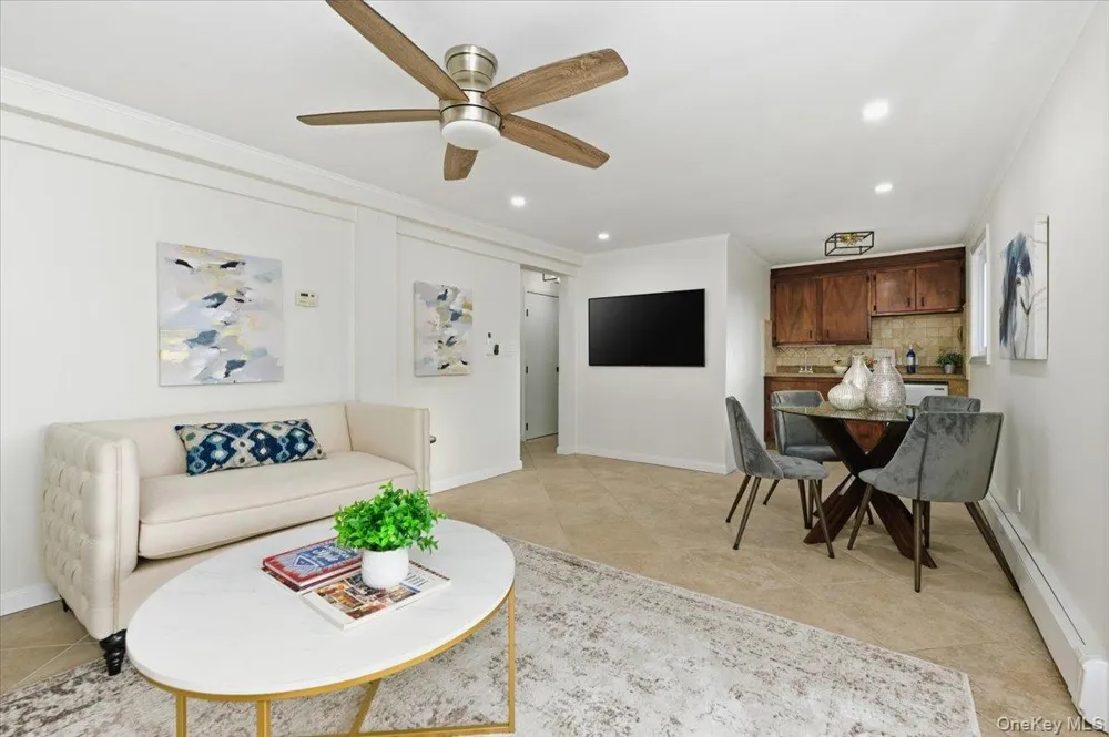 230 Sequams Lane Center West Islip, NY 11795