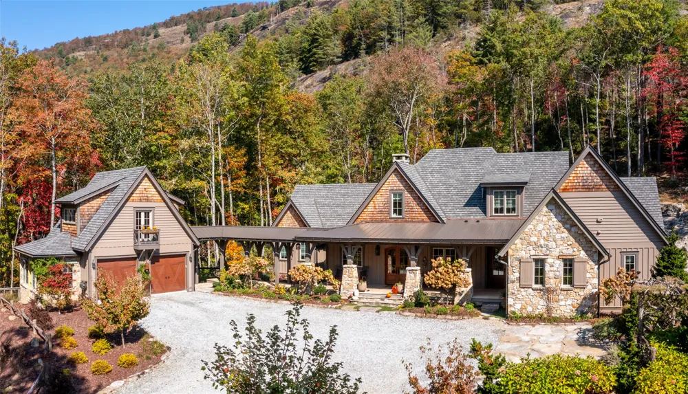 143 Foxglove Trail Glenville, NC 28736