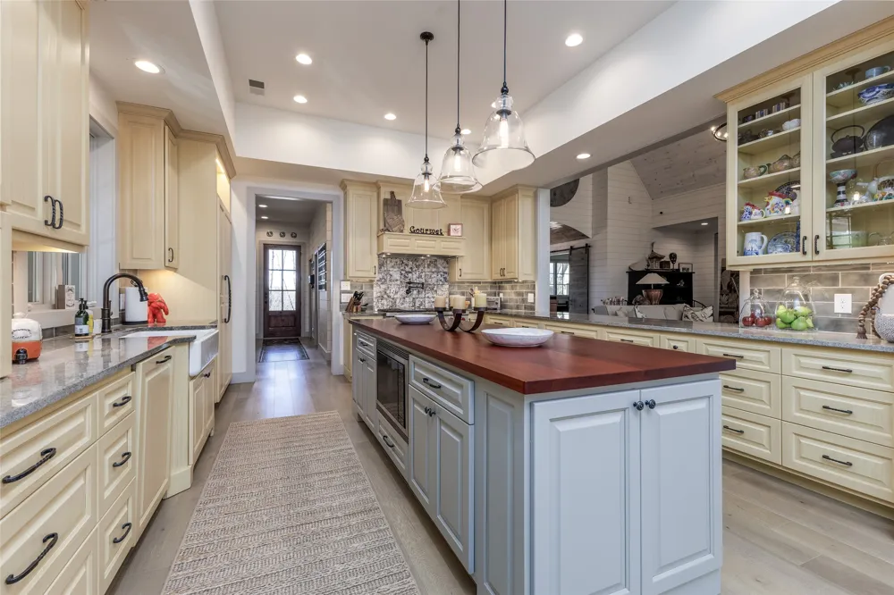 143 Foxglove Trail Glenville, NC 28736