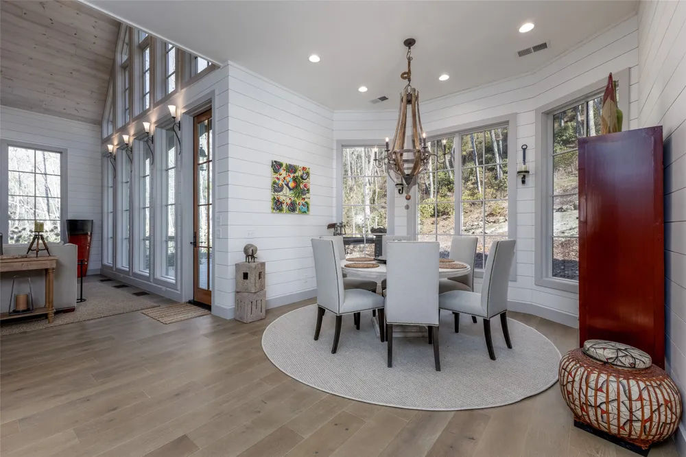143 Foxglove Trail Glenville, NC 28736