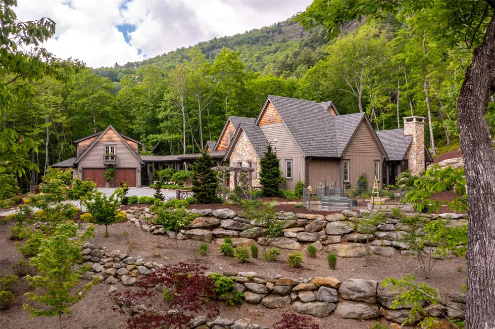 143 Foxglove Trail Glenville, NC 28736
