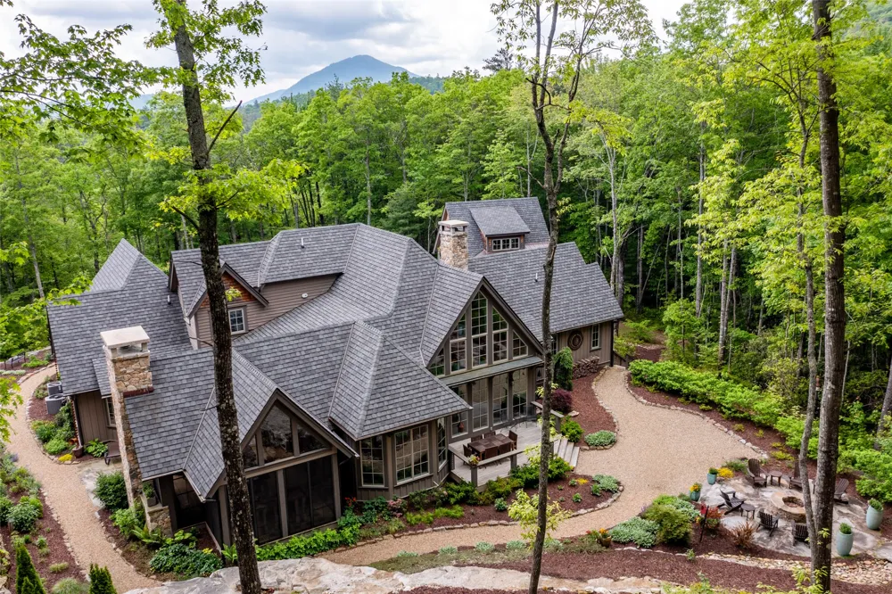 143 Foxglove Trail Glenville, NC 28736