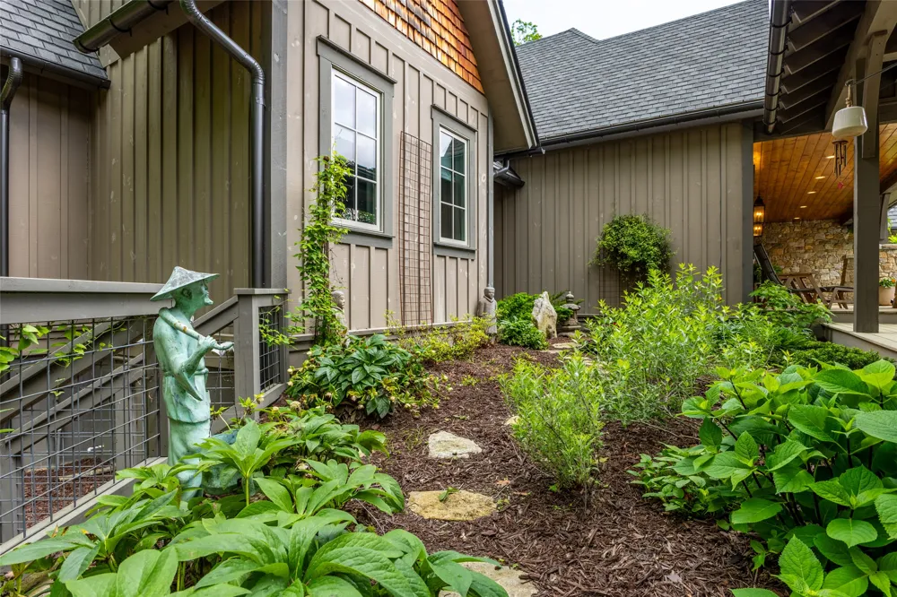 143 Foxglove Trail Glenville, NC 28736