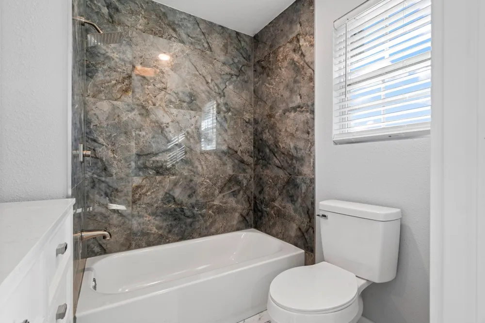 1740 6th Street Hempstead, TX 77445