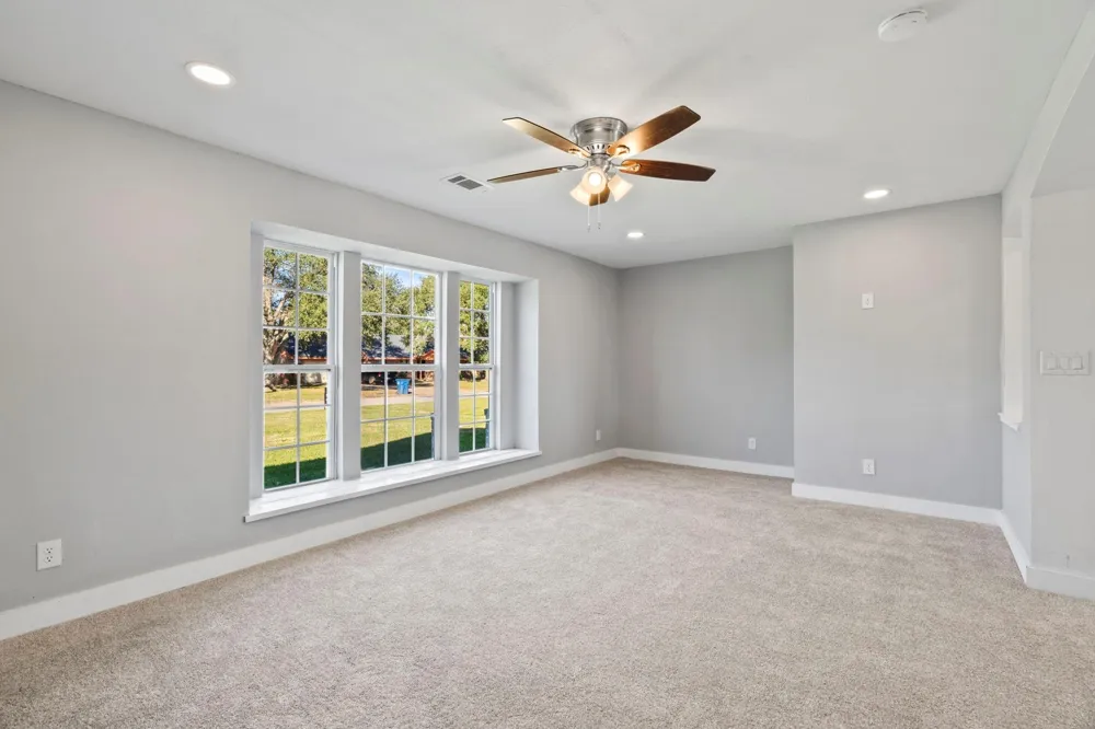 1740 6th Street Hempstead, TX 77445