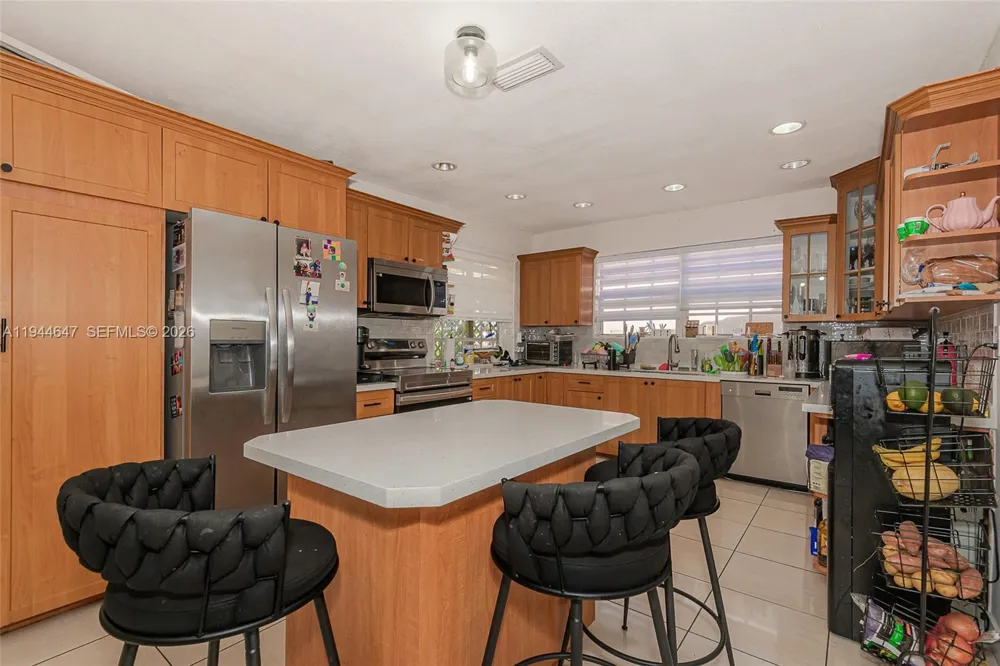 8950 Harding Ave Surfside, FL 33154