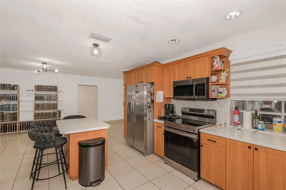 8950 Harding Ave Surfside, FL 33154