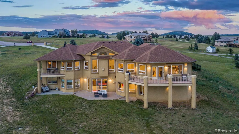 1853 Penny Royal Court