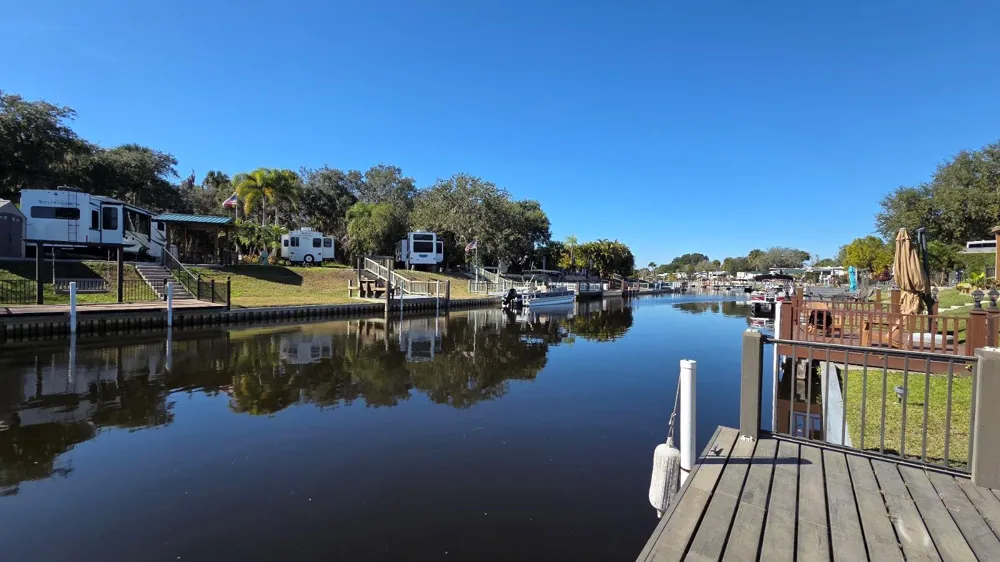 561 WATERWAY DRIVE River Ranch, FL 33867