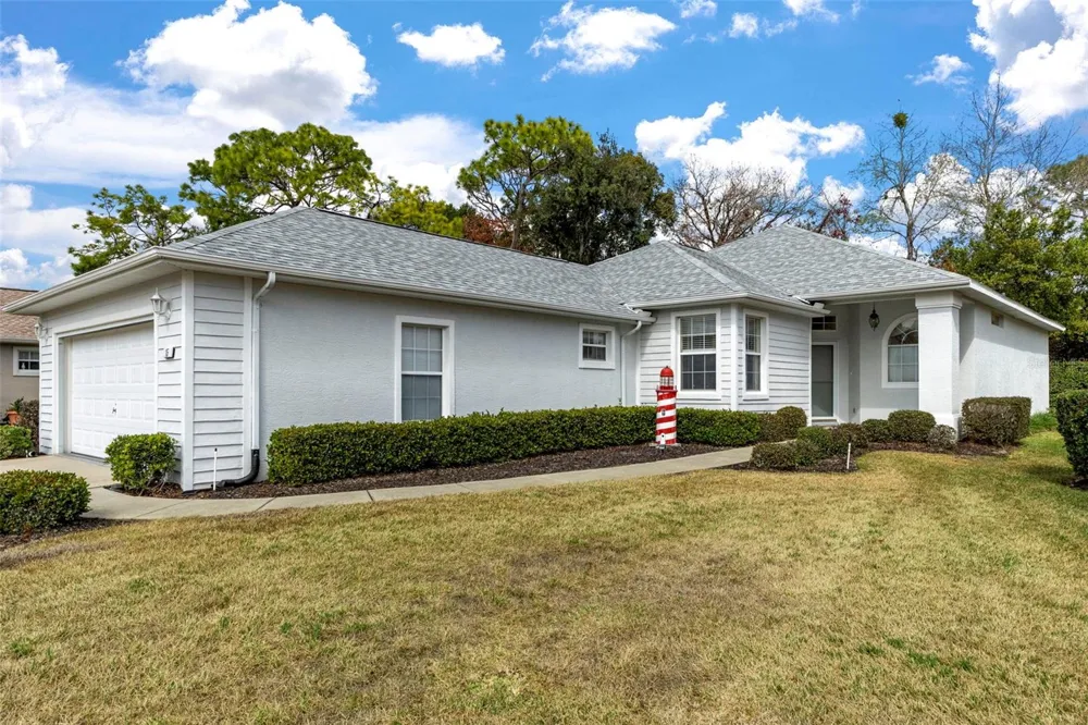 15 W BYRSONIMA LOOP Homosassa, FL 34446