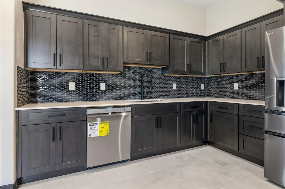208 Silverleaf Street Sweeny, TX 77480