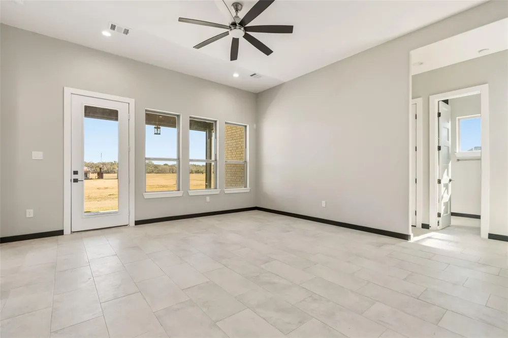 208 Silverleaf Street Sweeny, TX 77480
