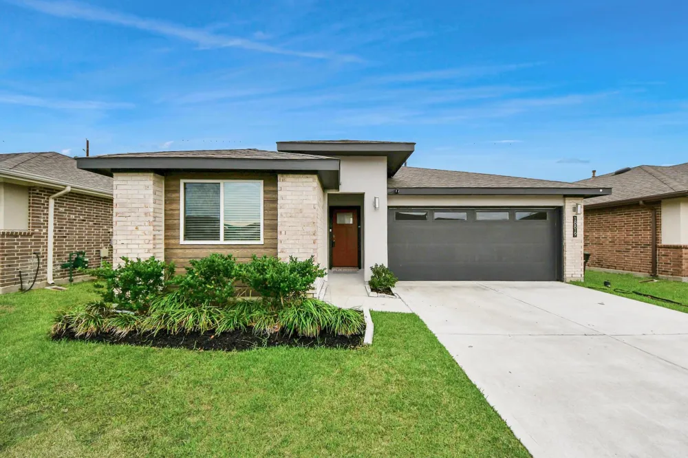 18819 Allendale Forest Dr